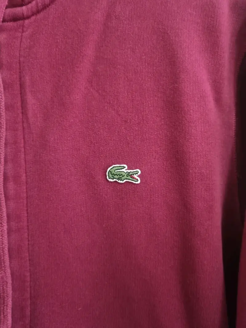 Polerón burdeos con capucha Lacoste - 2