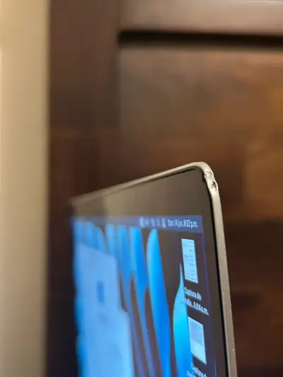 MacBook i9 Apple en buen estado - miniatura 6