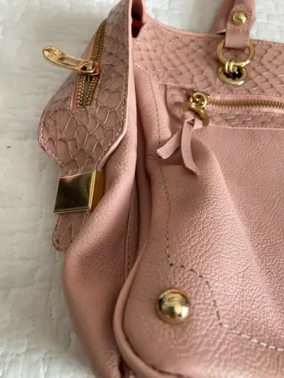 Cartera rosada de cuero - miniatura 4