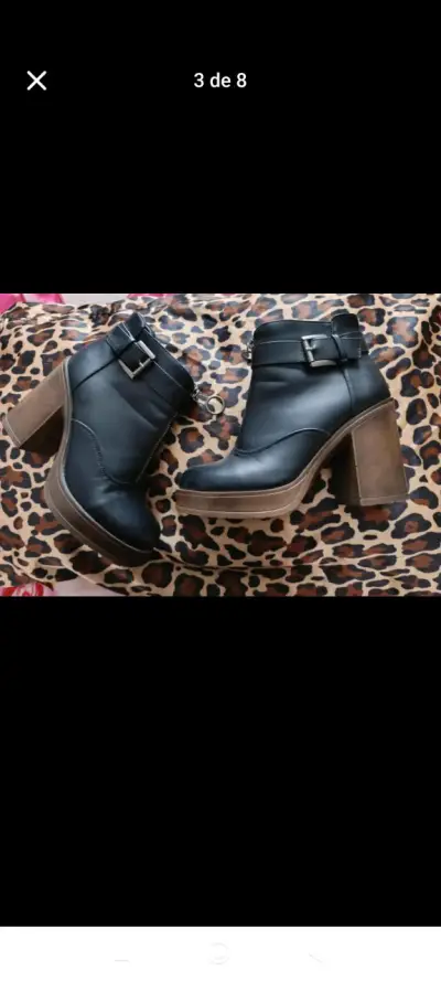 Botines negros con tachas - miniatura 3
