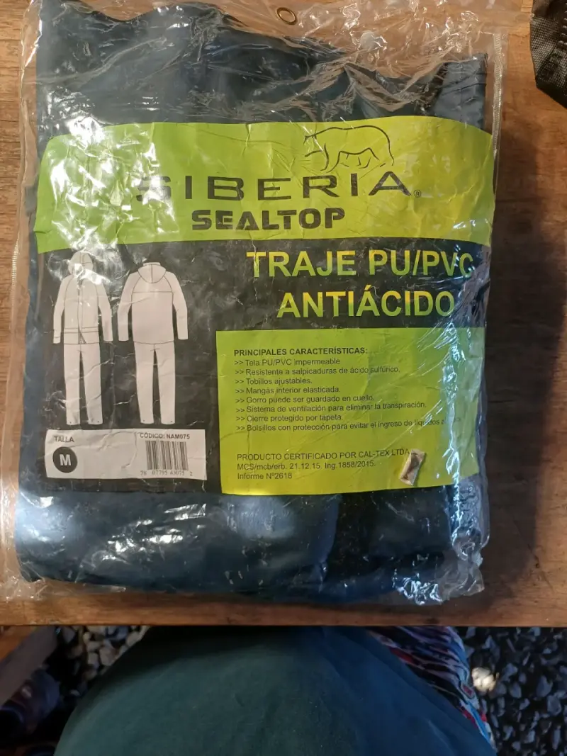 Traje antiácido Iberia SealTop