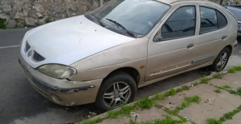 Renault megane año 2000 para desarme leer - 1