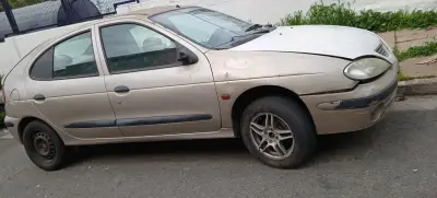 Renault megane año 2000 para desarme leer - miniatura 2