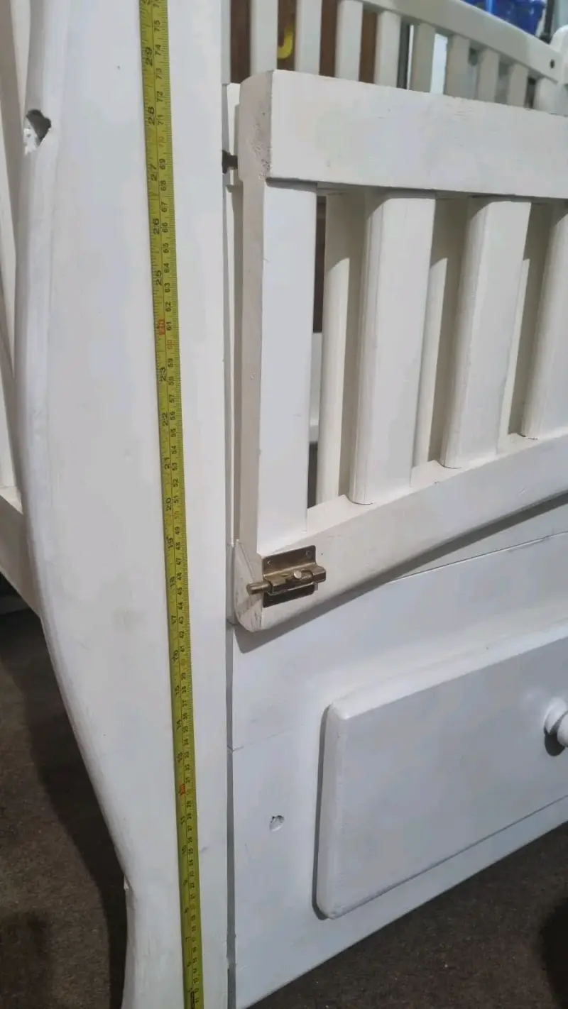 Cuna de bebé blanca con cajón - 3