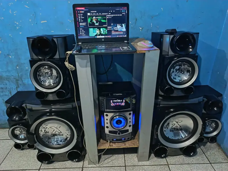 Equipo Musical LG X-Meyal Bass KSM1506