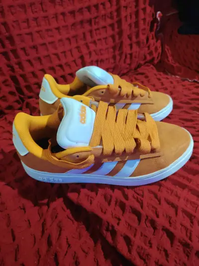 Zapatillas naranjas Adidas - miniatura 1