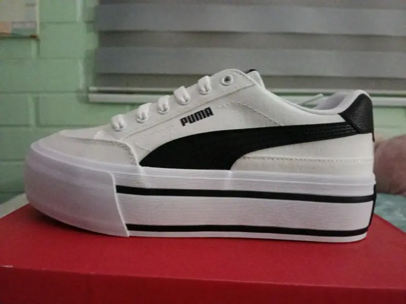 Zapatillas blancas con plataforma - 2