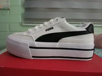 Zapatillas blancas con plataforma - miniatura 2