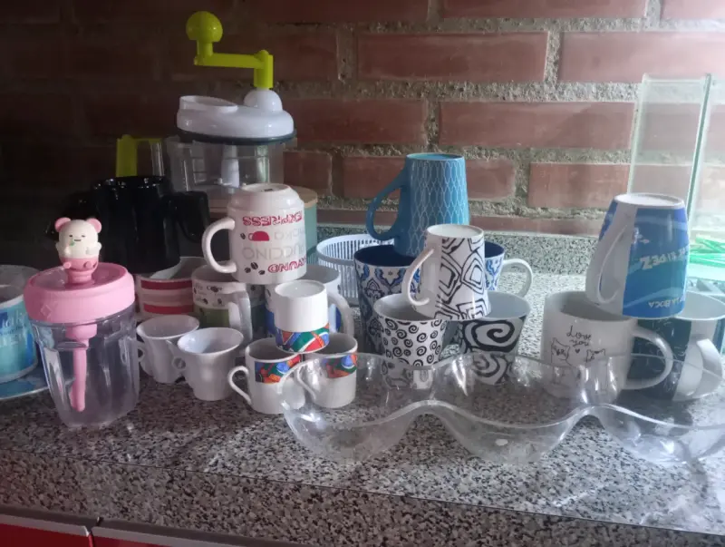 Conjunto de tazas variadas - 1