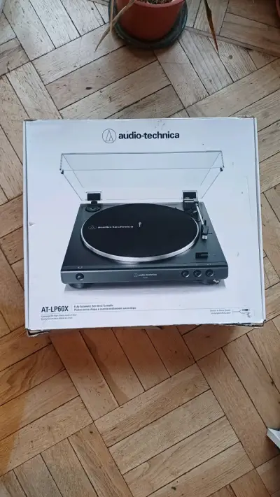 Tocadiscos Audio-Technica AT-LP60X - miniatura 2