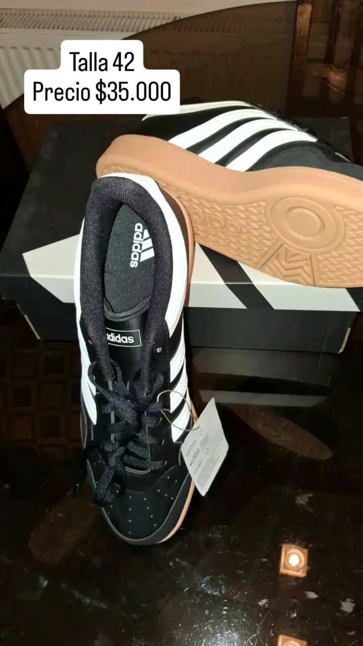 Zapatillas Adidas negras Hoops 4.0