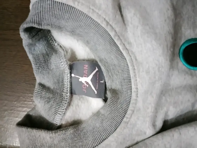 Polerón gris Jordan Air - 2