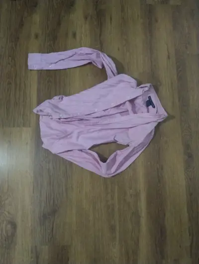 Camisa rosada de mujer - miniatura 1