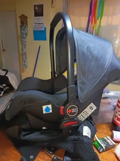 Silla de auto Bebesit negra - miniatura 6