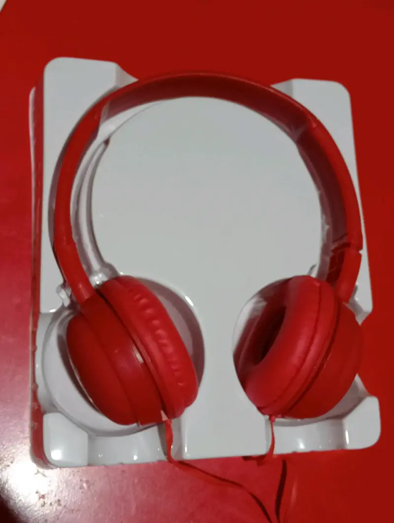 Audífonos rojos J-19 con huella - 3
