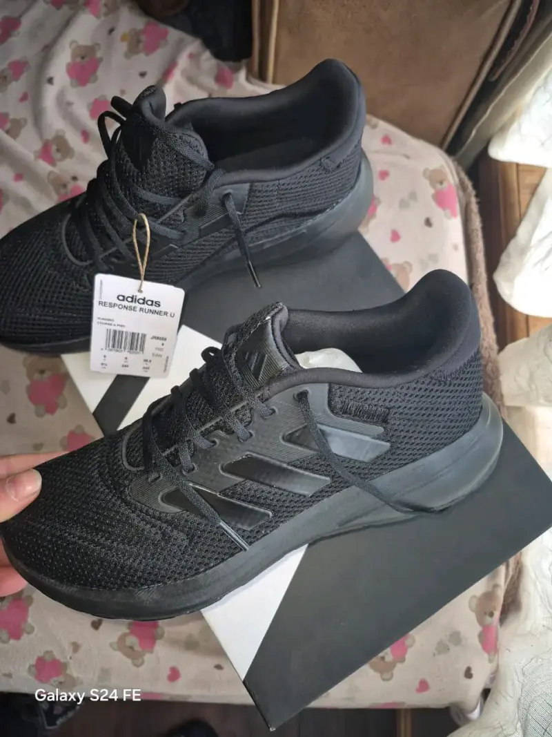 Zapatillas Adidas negras nuevas - 4