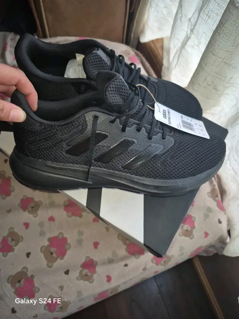 Zapatillas Adidas negras nuevas - 5