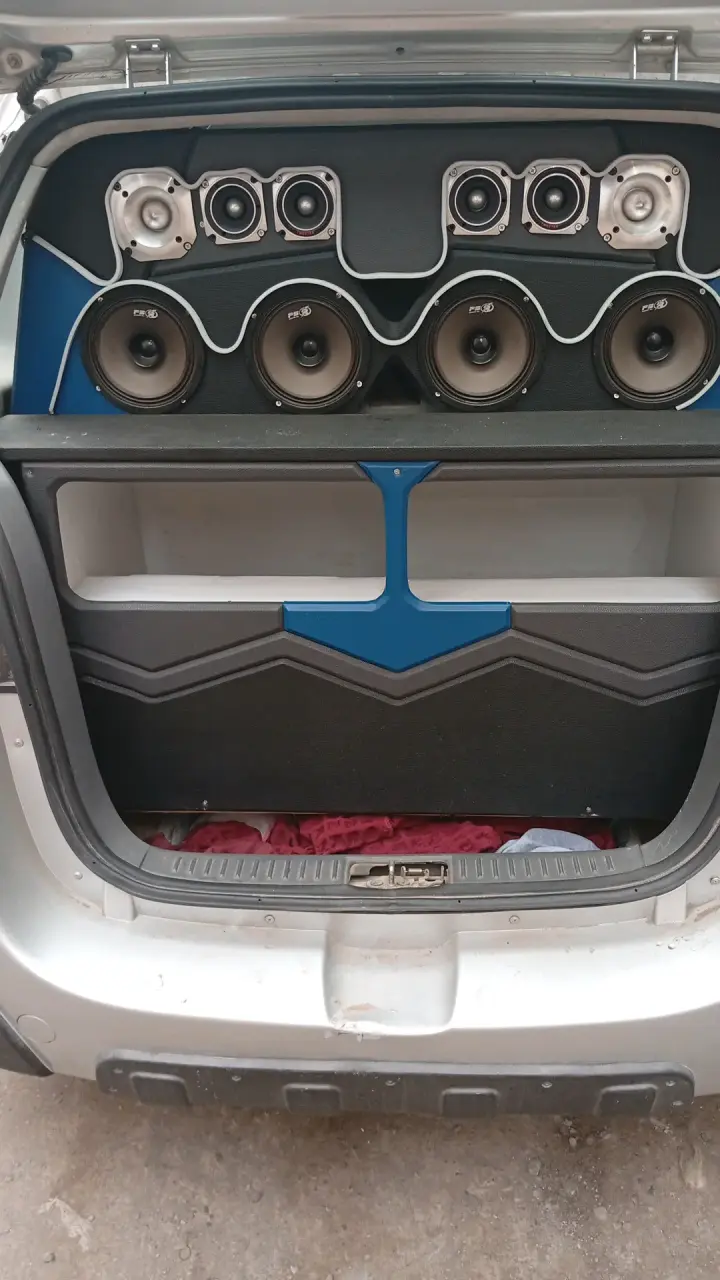 Sistema de audio para auto - 2