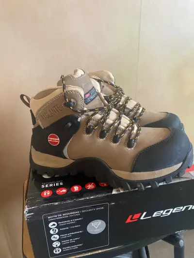 Botin de Seguridad marca Legend Modelo RG-50 - miniatura 1