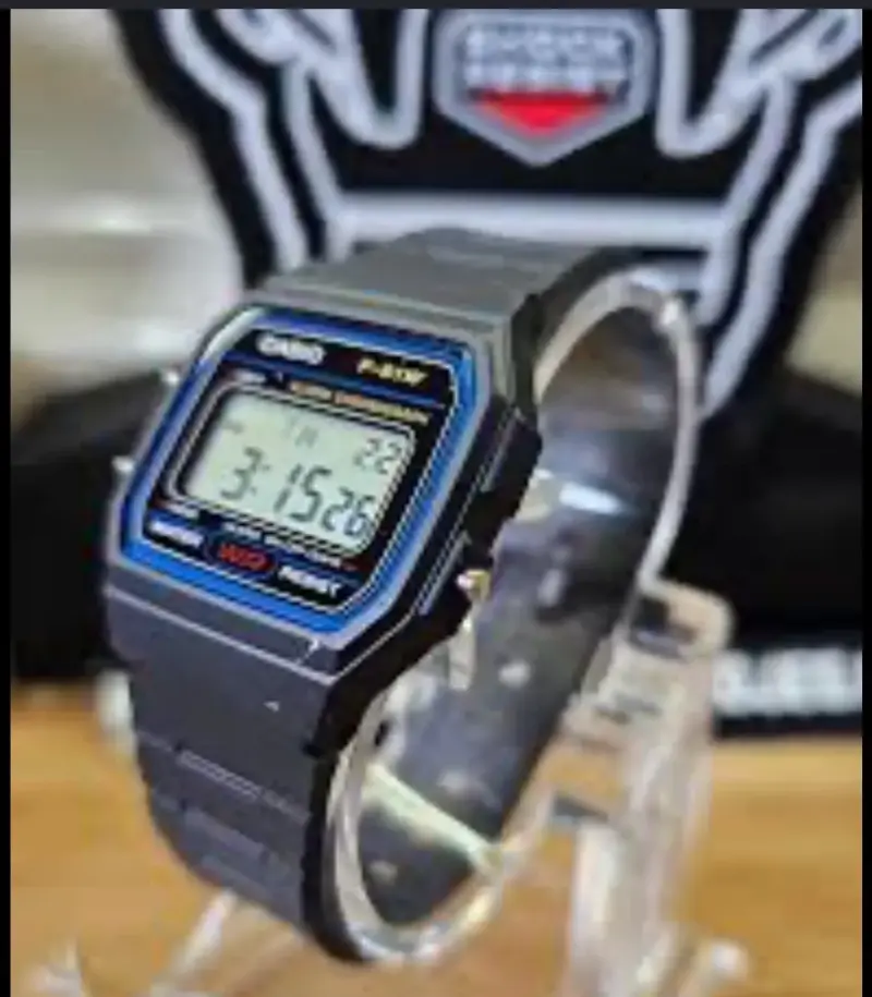 Reloj digital Casio retro