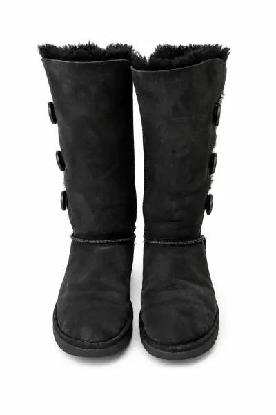 Botas negras con botones - miniatura 2