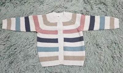 Chaleco bebé rayado colores pastel - miniatura 1
