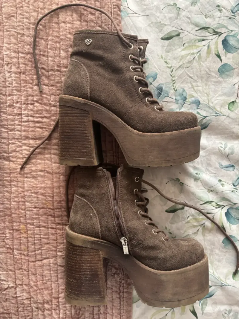Botas cafes de plataforma - 2