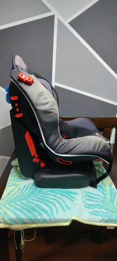 Silla de auto Bebesit GTI negra - miniatura 3