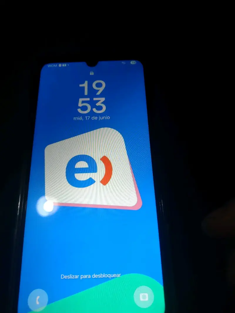 Smartphone pantalla encendida