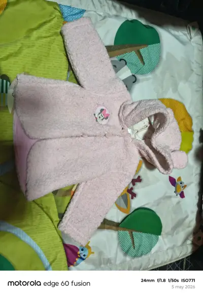 Abrigo infantil con orejas de oso - miniatura 2