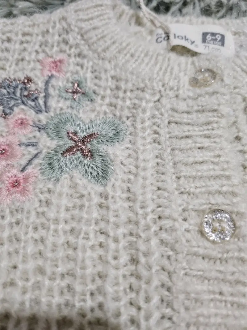Chaleco infantil beige con bordado - 2