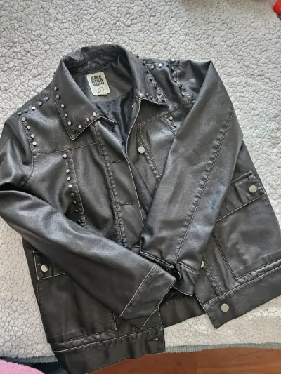 Chaqueta de cuero con tachas - miniatura 1