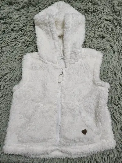 Polar sin mangas con capucha - miniatura 1
