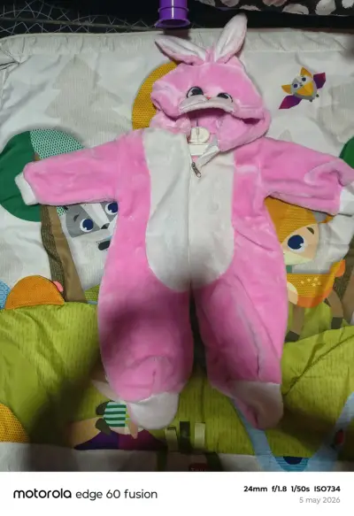 Pijama de bebé polar rosado - miniatura 3