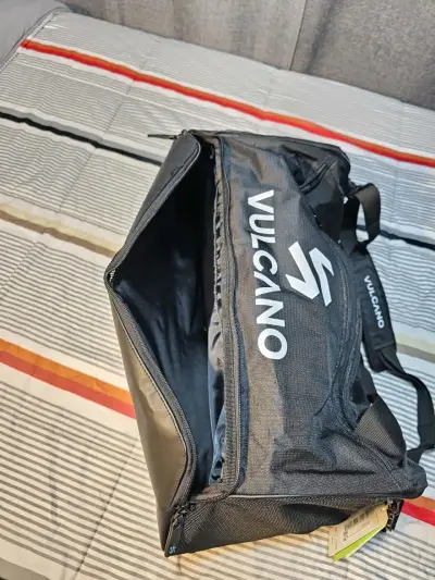 Bolso deportivo Vulcano. - miniatura 3