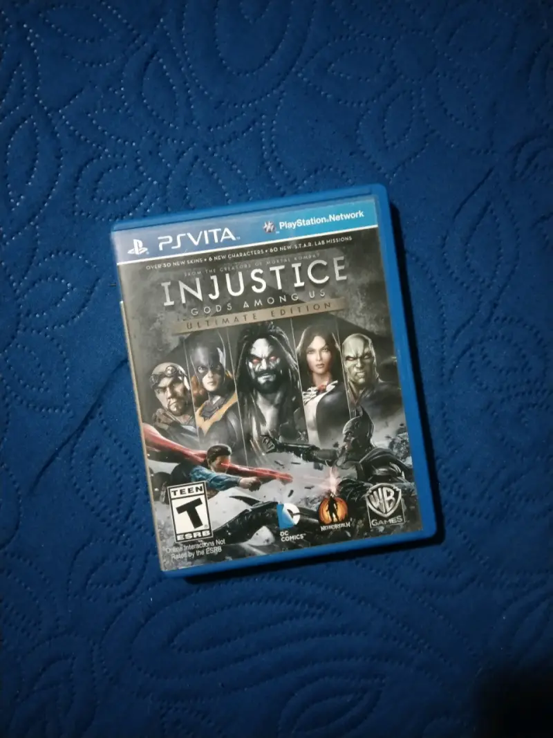Injustice: Gods Among Us PS Vita - 1