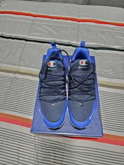 Zapatillas azul Champion. - miniatura 1