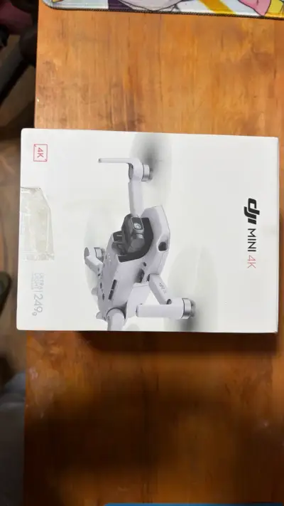 Drone DJI con control y accesorios - miniatura 2