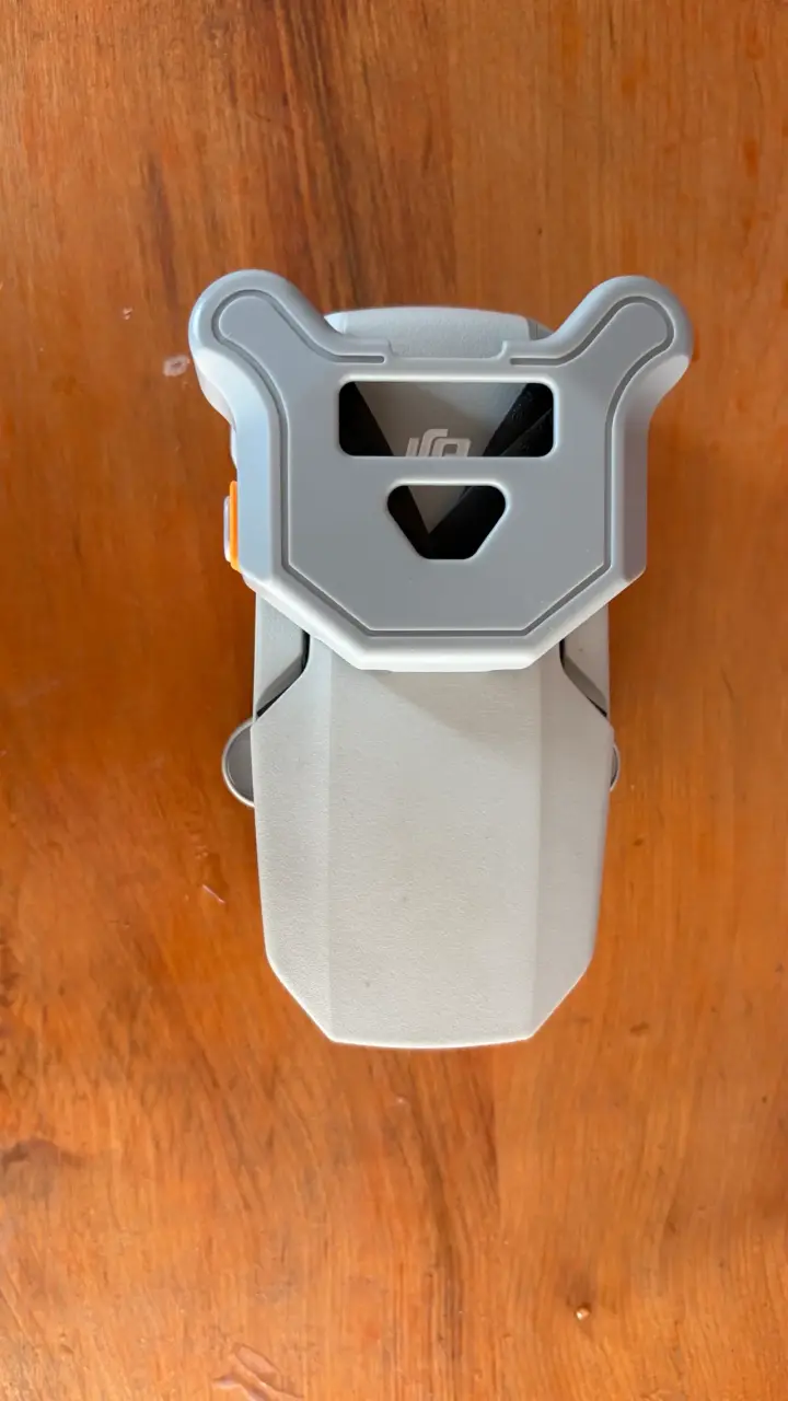Drone DJI con control y accesorios - 3
