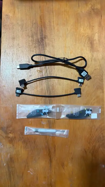 Drone DJI con control y accesorios - miniatura 6