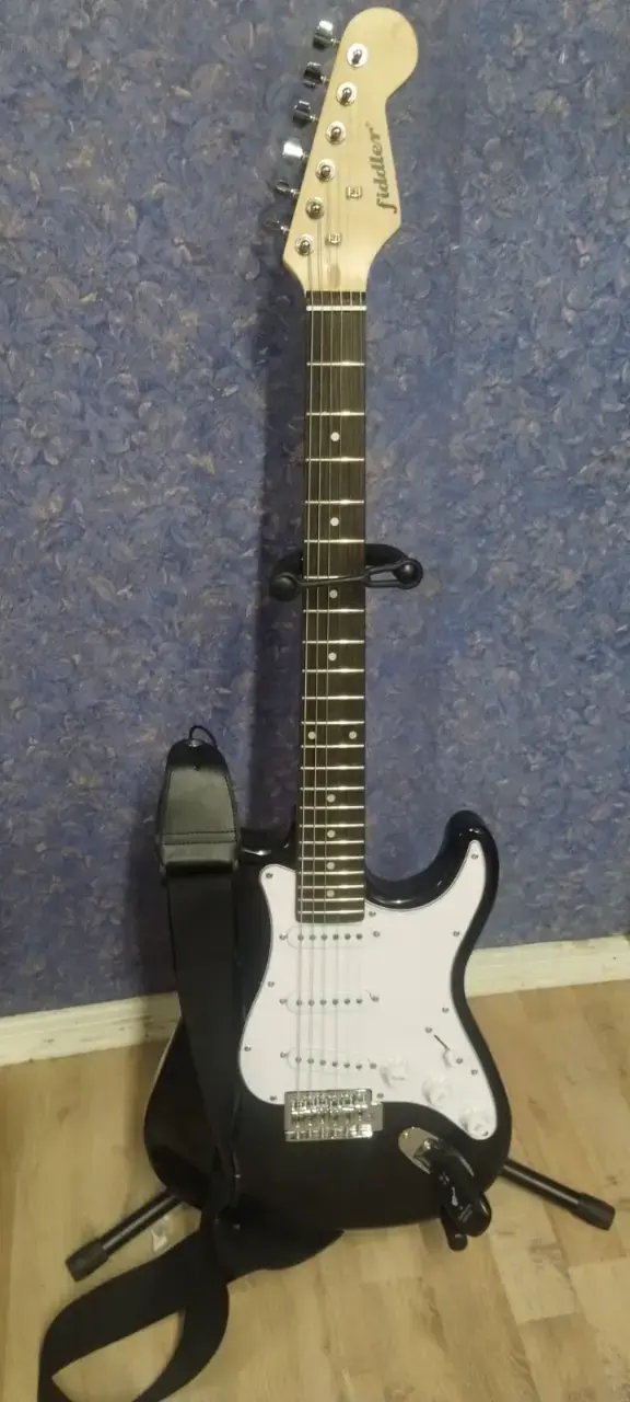 Combo Guitarra Eléctrica + Amplificador Fiddler - 1