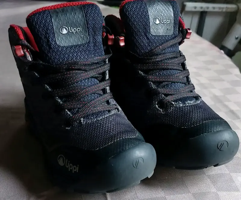 Botas trekking negras y rojas lippi - 4
