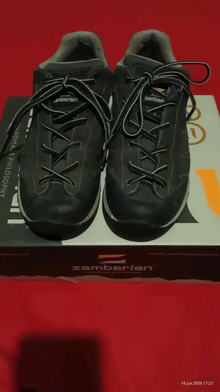 Zapatillas deportivas negras - 4