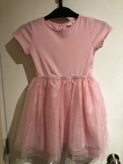 Vestido rosa con falda de tul talla 6-8 - miniatura 1