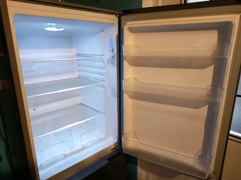 Refrigerador Mademsa nordik 415 bottom freezer gri - 2
