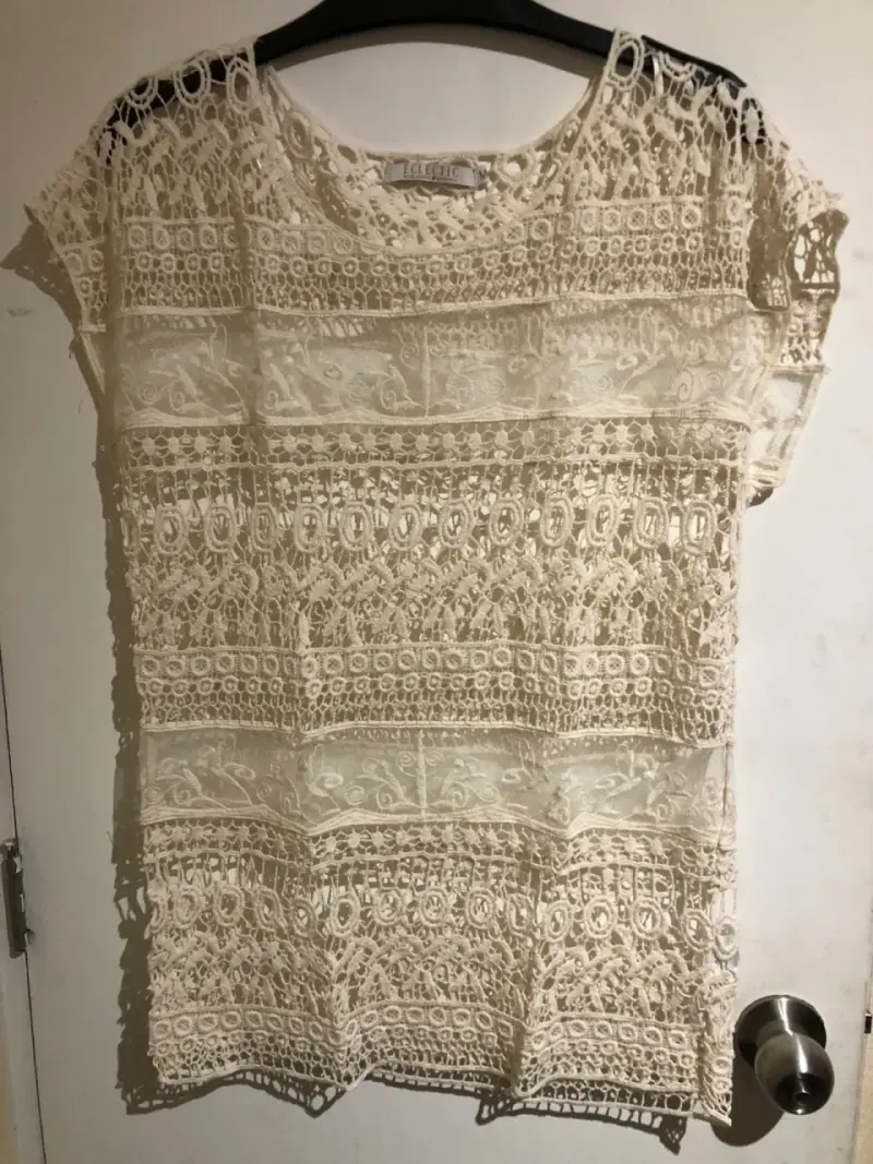Blusa encaje beige - 1