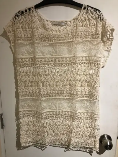 Blusa encaje beige - miniatura 1