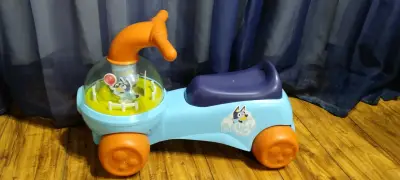 Correpasillos Bluey para niños - miniatura 1
