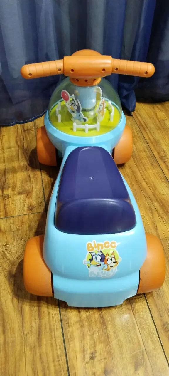 Correpasillos Bluey para niños - 4
