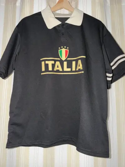 Polera Italia negra con cuello - miniatura 1